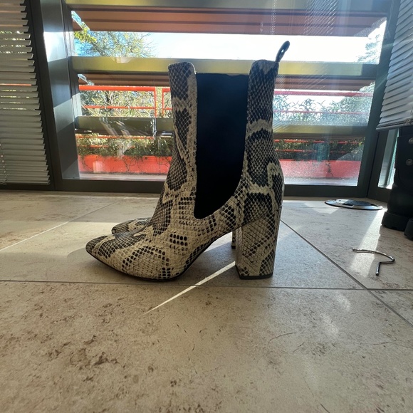 Snakeskin Boots - Picture 7 of 10